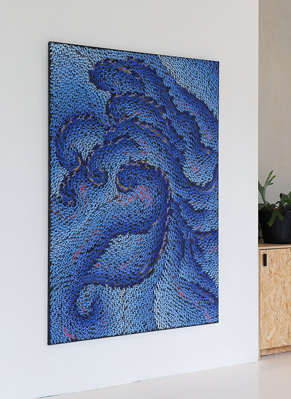 Taifun by OTGO 2021-2022, acryl on canvas 200 x 150 cm Photo by Chloe Alyshea