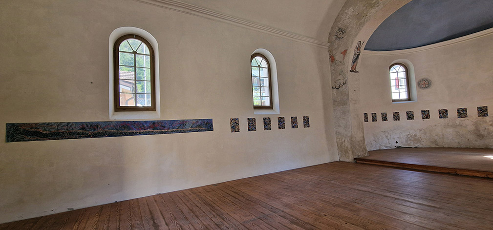 Wunderkammer Göschenen Panorama von OtGO June 30, 2025 Alte Kirche aus dem 13. Jahrhundert Göschenen, Uri, Schweiz